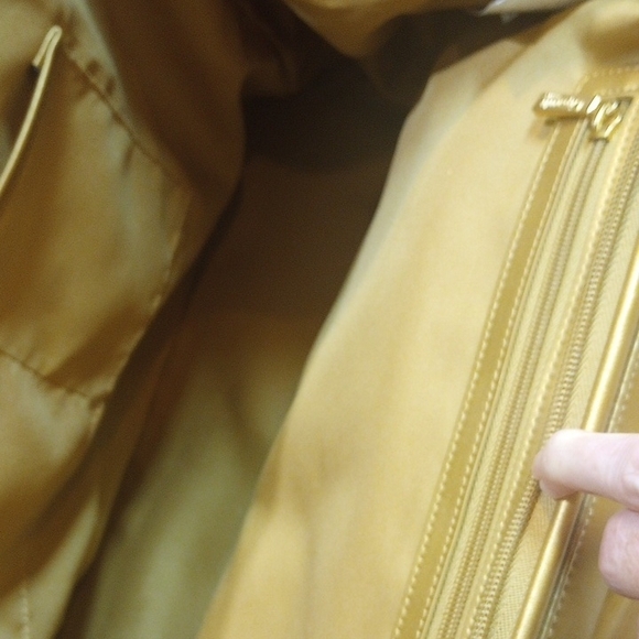 Metallic Gold Shoulder Tote Bag - Picture 6 of 9